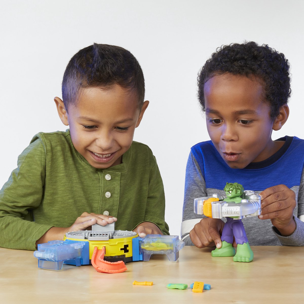 Play-Doh Marvel Hulk Pletpret Speelset - Boetseerklei - Inclusief Hulk figuur — afbeelding 3