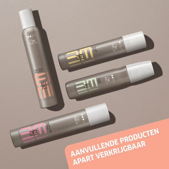 Vier Wella EIMI stylingsproducten: Natural Volume, Glam Mist, Ocean Spritz en Just Bigger Stronger.