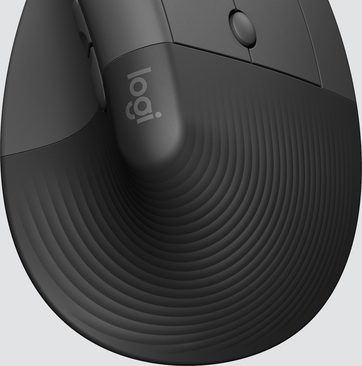 Logitech Lift Vertical Ergonomische Muis - Voor Business - Draadloos & Bluetooth - Logi Bolt - Silent Click - 4000 DPI - Grafiet (Zwart) thumbnail 6
