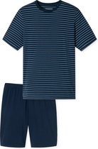 Donkerblauwe pyjamaset met korte mouwen en korte broek, beide met fijne witte streepjes.