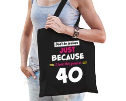 40 jaar verjaardag kado tasje - Dont be jealous just because i look this good at 40 - cadeau tasje - zwart - dames