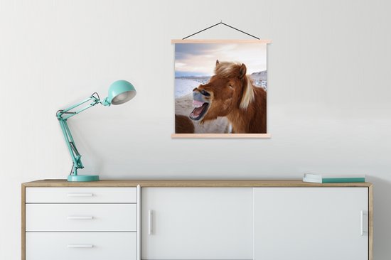 Posterhanger incl. Poster 60x60 cm - Schoolplaat - Paard - Strand - Bruin - Textielposter - Blanke latten