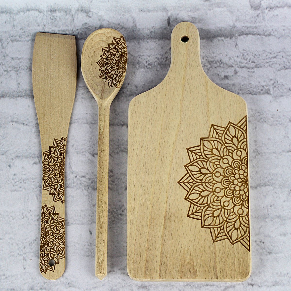 Keukengerei Set met Gravure: Snijplank, Lepel, Spatel & Gratis Hanger