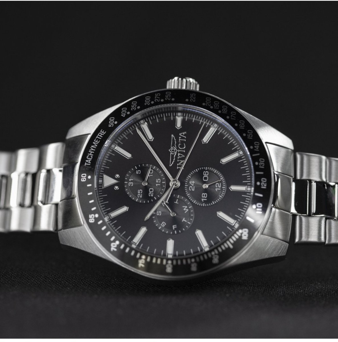 Invicta Aviator 38966 Heren Horloge - Waterdicht - Analoog - Quartz Uurwerk - Roestvrij Staal met zwarte Wijzerplaat - 45mm