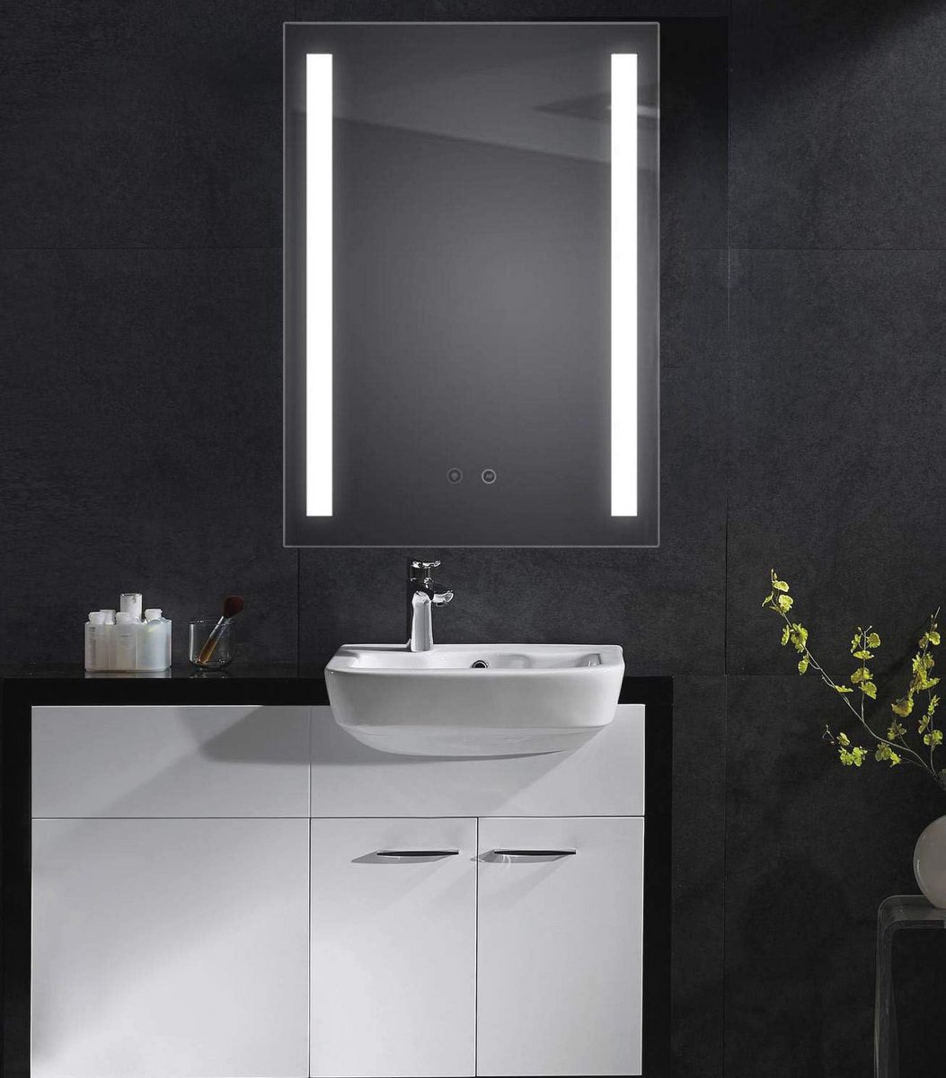 Badkamerspiegel met LED-verlichting en anti-condensfunctie 60 x 80 cm