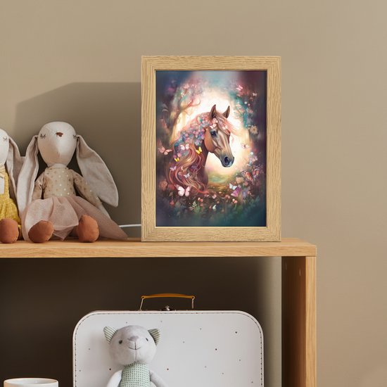 Nachtlampje 15x20 cm - Kinder lampje - Paard - Natuur - Bloemen - Vlinders - Bos - Tafellamp kinderkamer - Slaapkamer lamp - Bedlamp kinderen - Kinderlampje stopcontact - Wandlamp babykamer - Nachtlampjes van OnlyWow — afbeelding 3