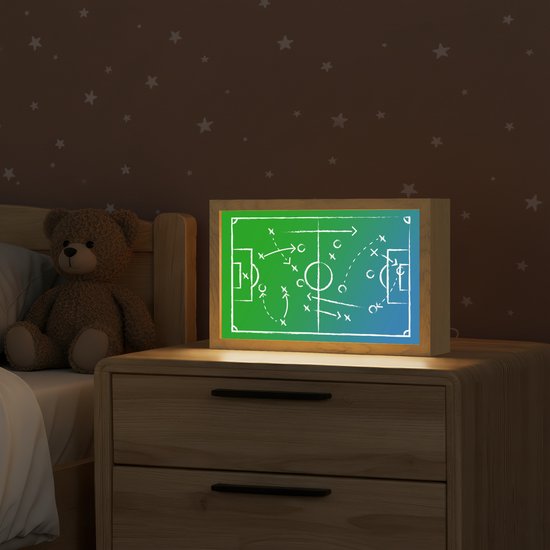 Nachtlampje 30x20 cm - Kinder lampje - Voetbal - Tactiek - Spel - Groen - Blauw - Tafellamp kinderkamer - Slaapkamer lamp - Bedlamp kinderen - Kinderlampje stopcontact - Wandlamp babykamer - Nachtlampjes van Merkloos — afbeelding 2