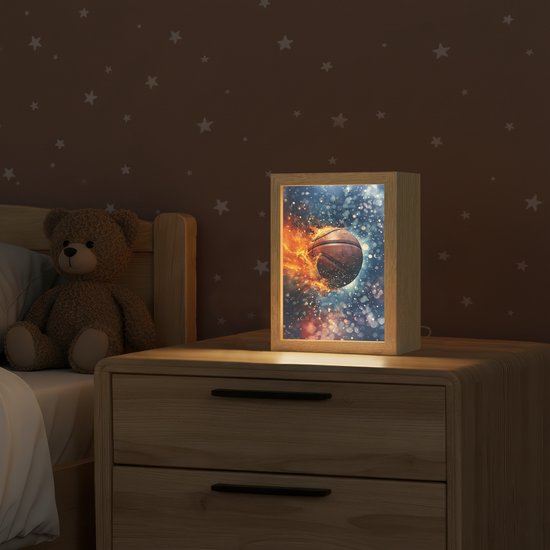 Nachtlampje 15x20 cm - Kinder lampje - Basketbal - Vuur - Sport - Blauw - Oranje - Tafellamp kinderkamer - Slaapkamer lamp - Bedlamp kinderen - Kinderlampje stopcontact - Wandlamp babykamer - Nachtlampjes van Merkloos — afbeelding 2
