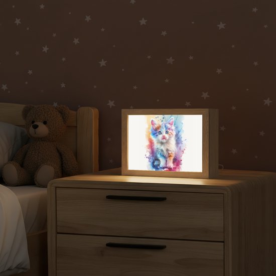 Nachtlampje 20x15 cm - Kinder lampje - Kat - Kleurrijk - Verf - Dier - Wit - Tafellamp kinderkamer - Slaapkamer lamp - Bedlamp kinderen - Kinderlampje stopcontact - Wandlamp babykamer - Nachtlampjes van OnlyWow — afbeelding 2