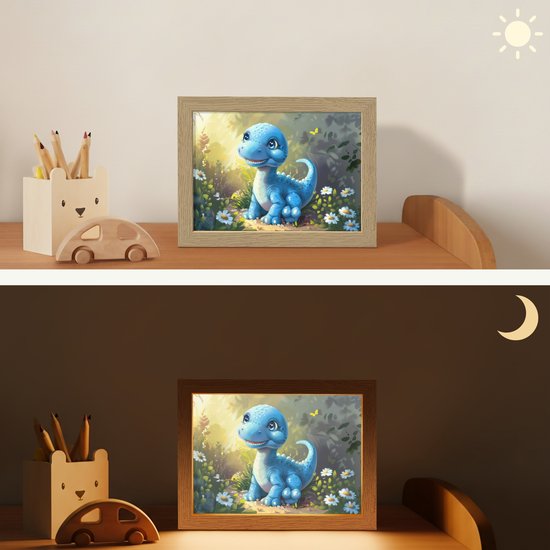 Nachtlampje 20x15 cm - Kinder lampje - Dino - Blauw - Baby - Dinosaurus - Tafellamp kinderkamer - Slaapkamer lamp - Bedlamp kinderen - Kinderlampje stopcontact - Wandlamp babykamer - Nachtlampjes van Merkloos — afbeelding 4