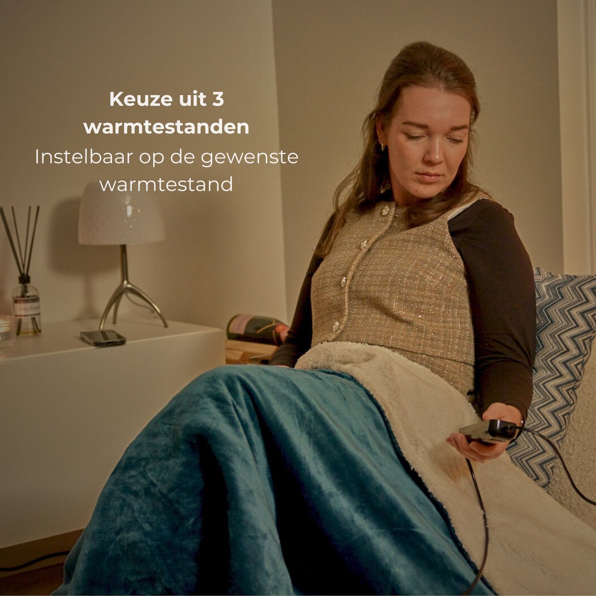 Luvego Elektrische Deken 1 Persoons Bovendeken & Warmtedeken - 160x120CM - TÜV GS - Omslagdeken & Knuffeldeken - 3 Warmtestanden - 120W - Verwarmingsdeken Fleece Plaid - Blauw – foto 2