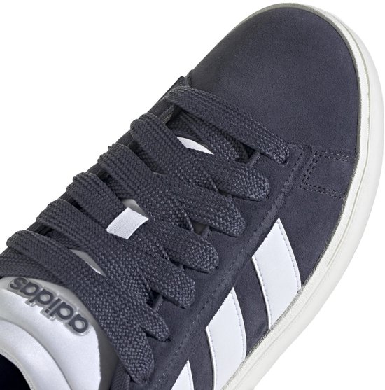 Adidas grand court alpha 00s de couleur marine.