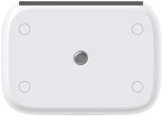 Witte eufy S220 SoloCam 2K camera van bovenaf gezien, met een ronde grijze knop in het midden en vier cirkels.