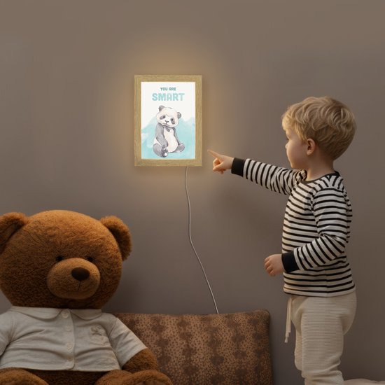 Nachtlampje 15x20 cm - Kinder lamp - Panda - Blauw - Quote - 'You are smart' - Tafellamp kinderkamer - Slaapkamer lamp - Bedlamp kinderen - Kinderlampje stopcontact - Wandlamp babykamer - Nachtlampjes van DecoAction — afbeelding 5