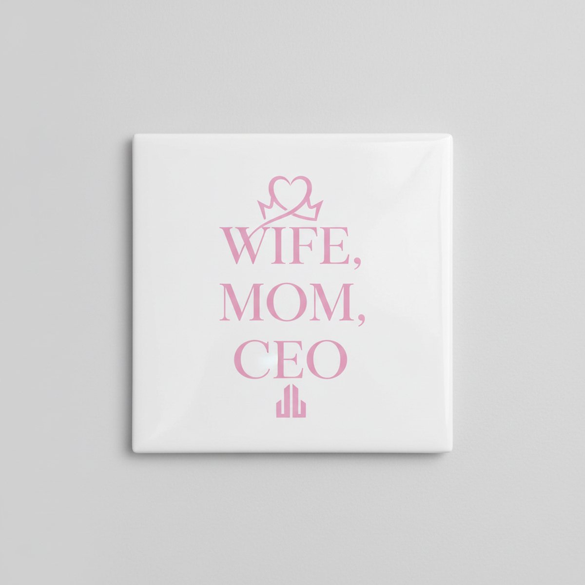 Nevolis “Wife, Mom, CEO” Tekst Tegel – Elegante Roze Typografie Wanddecoratie – Inspirerende Keramische Tegel 15 × 15 cm Multi Color