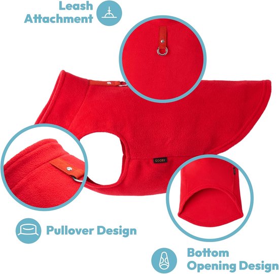 Gedetailleerde afbeelding van een rode fleece hondentrui met close-ups van de leibandbevestiging en het pullover-ontwerp.