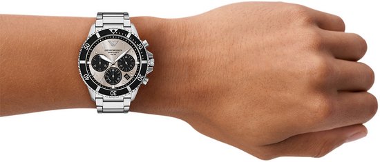 Montre Emporio Armani WORLD EXPLORER pour homme 43 mm - Argent