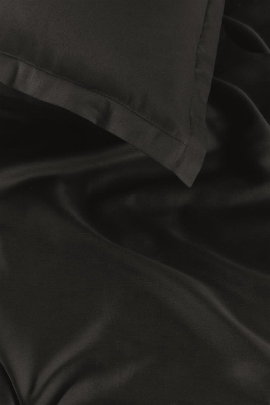 Ambiante Satin Uni dekbedovertrek - Eenpersoons - 140x200/220 cm - Zwart van Ambiante — afbeelding 2
