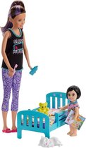 Barbie Family Skipper Babysitter Bedtijd Speelset - Barbie Pop met Minipop en Bed