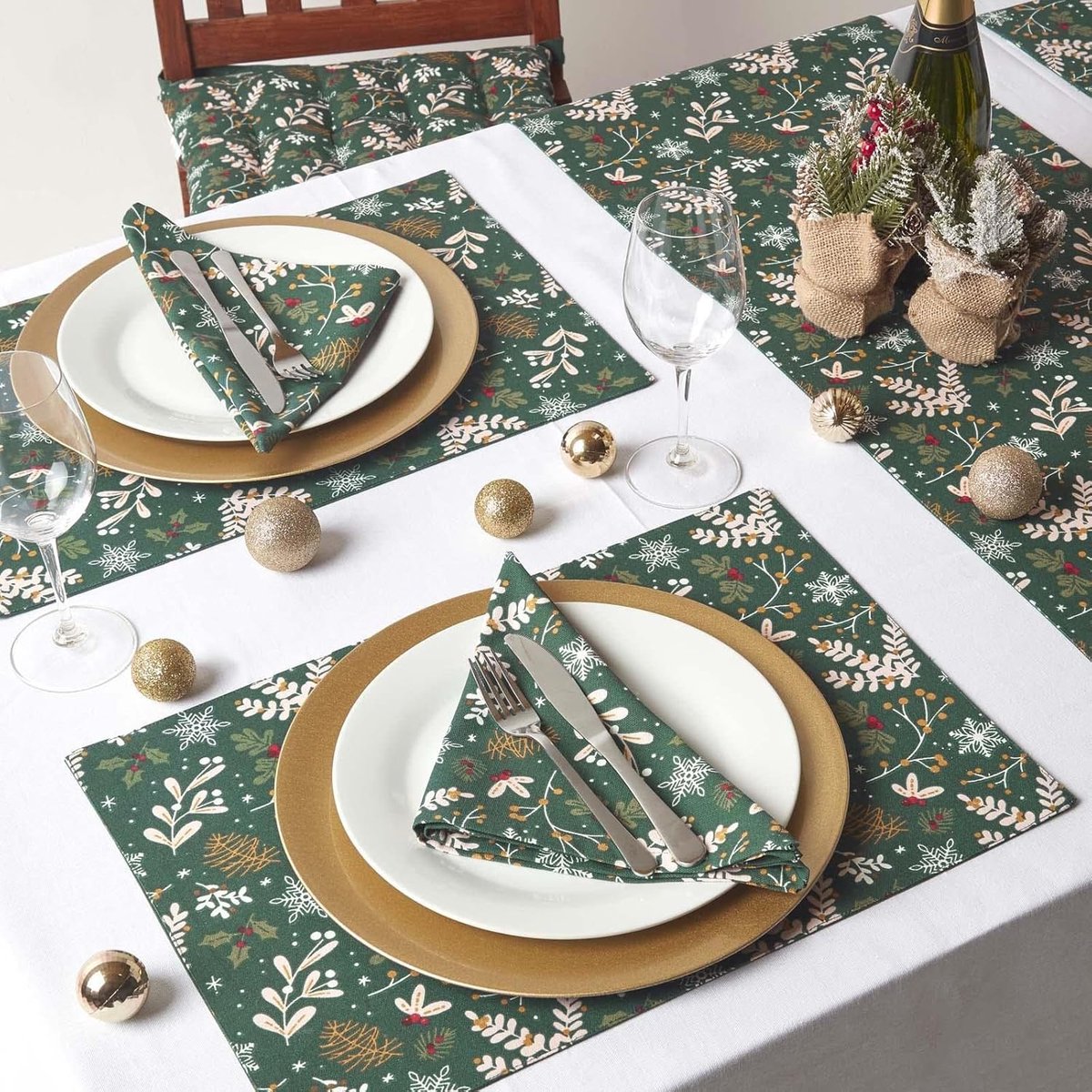 Rond Kerst Tafelkleed 100% Katoen Kerstbos Design 4-8 Zits 178 cm