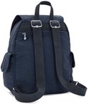 Achterkant van een donkerblauwe Kipling rugzak met verstelbare banden.