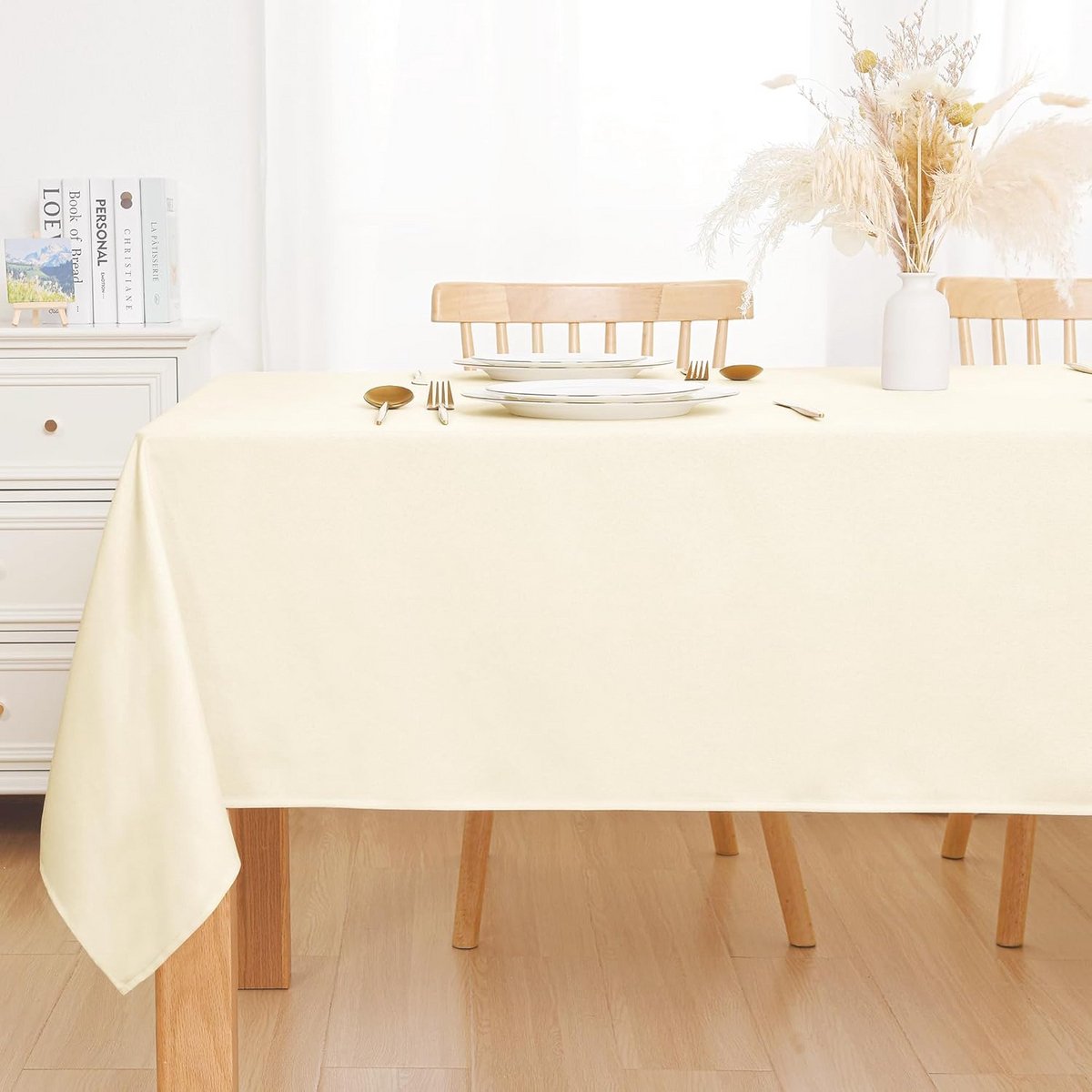 Waterafstotend Champagne Tafelkleed met Linnenlook 140 x 240 cm - Wasbaar en Duurzaam