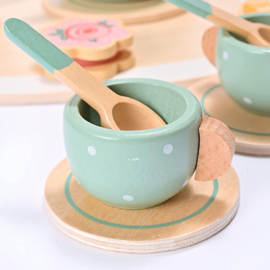 Houten theeservies voor kinderen - Houten speelkeukenaccessoires - Theeservies - Theeset voor een theefeestje - Houten speelkeuken voor kinderen - Kinderservies, rollenspelcadeau - voor meisjes en jongens - Groen — afbeelding 5