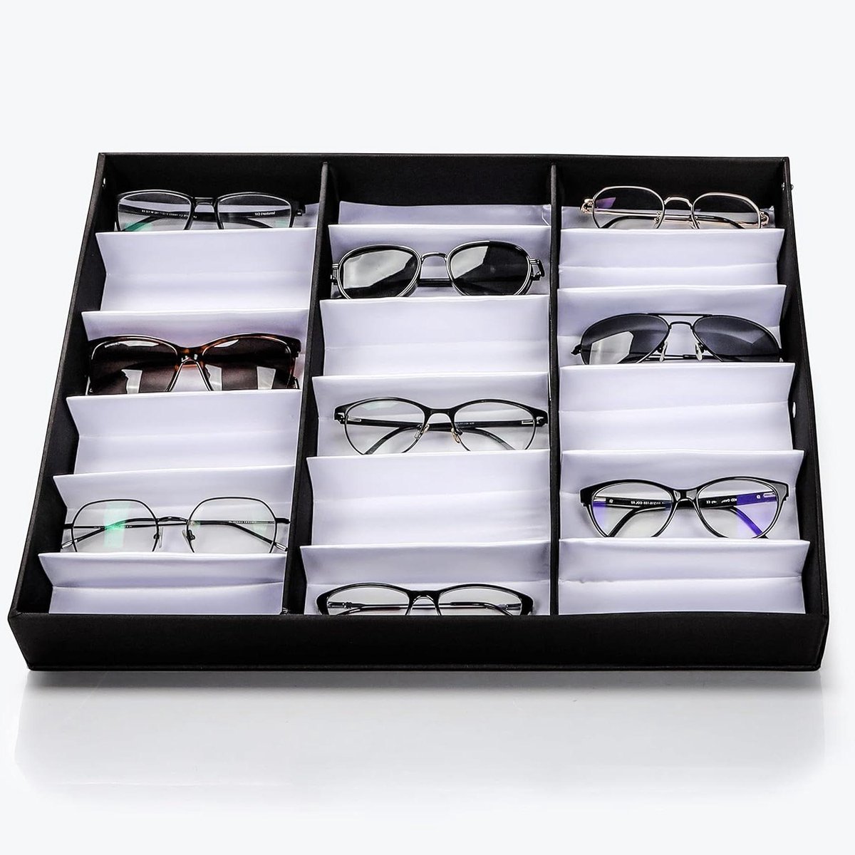Allecto- Zonnebril Opbergdoos - Zonnebrillen Organizer - 18 Brillenhouder - Zwart - Brillen Opbergen - Brillenopberger - Geschikt voor Zonnebrillen - Unisex - Zonnebrillen Opbergbox met Deksel - 18 Brillencompartimenten.