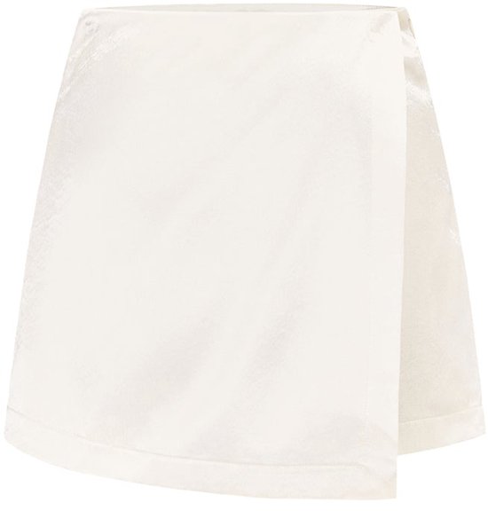 Off-white satijnen wikkelrok met een glanzende afwerking.