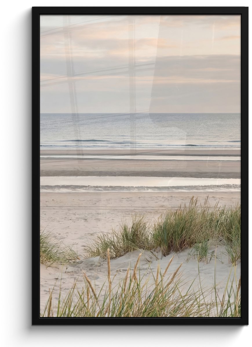 FrameYourWall Poster in lijst - Fotolijst 60x90 cm - Posters - Zandstrand - Bewolkt - Duinen - Posterlijst zwart - Decoratie - Wanddecoratie woonkamer - Muurdecoratie slaapkamer