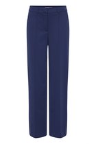 Donkerblauwe, wijde broek met rechte pijpen, hoge taille en persvouwen.