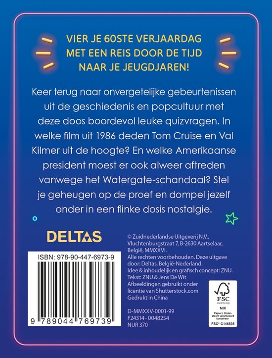 Achterkant doos: 'Vier je 60ste verjaardag met een reis door de tijd naar je jeugdjaren!', quizvragen, ISBN en uitgever.
