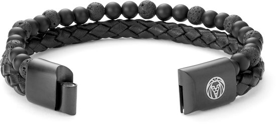 Dubbele armband met zwarte gevlochten lederen band en kralen van zwarte lavasteen en mat zwart, met zwarte gespsluiting.