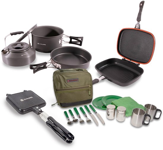 Outdoor kookset met waterkoker, pannen, grillpan, sandwichmaker, tas en bestek