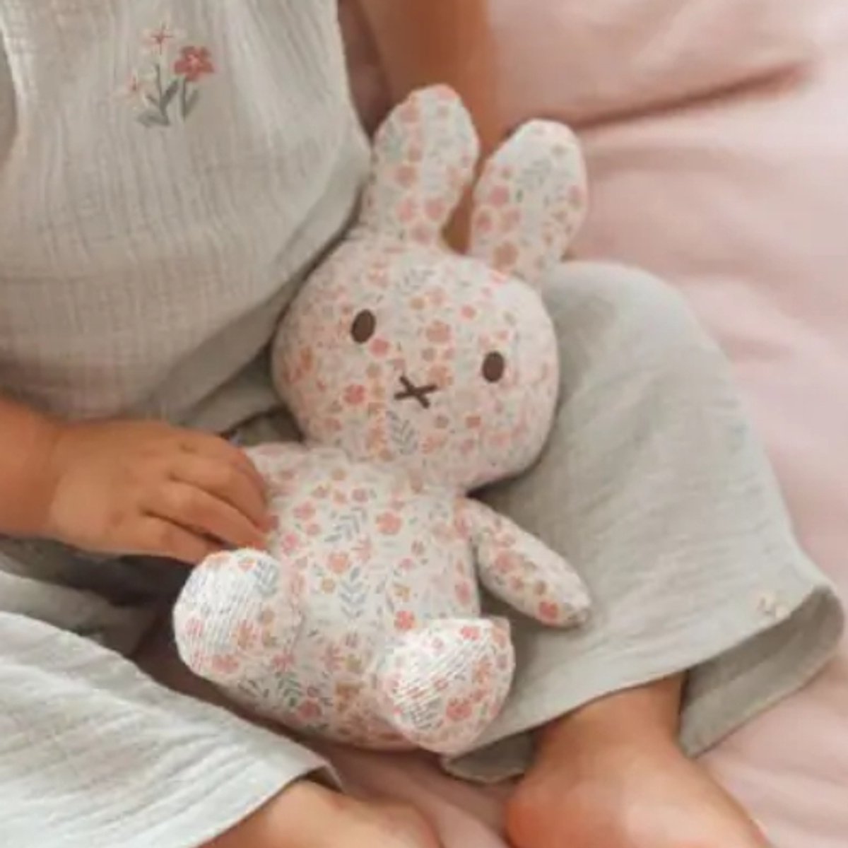 Nijntje X Little Dutch Lucky All-Over Knuffel - 15 cm - Blossom — afbeelding 5