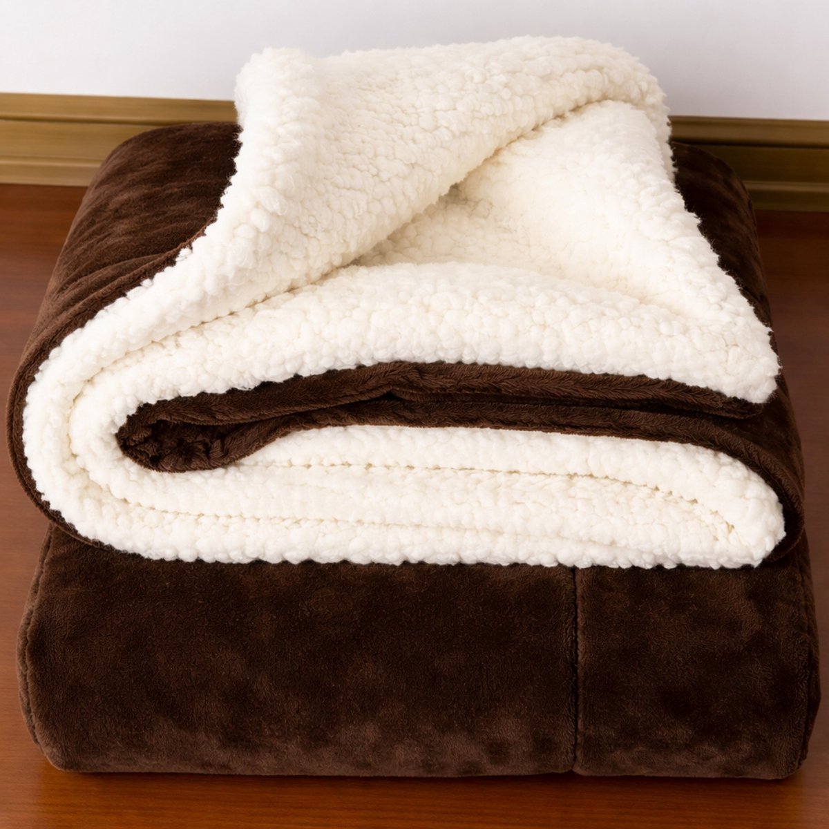 Wolken fleece deken 150x200 cm – Luxe, extra zacht & warm – Voor bank en bed – Donkerbruin