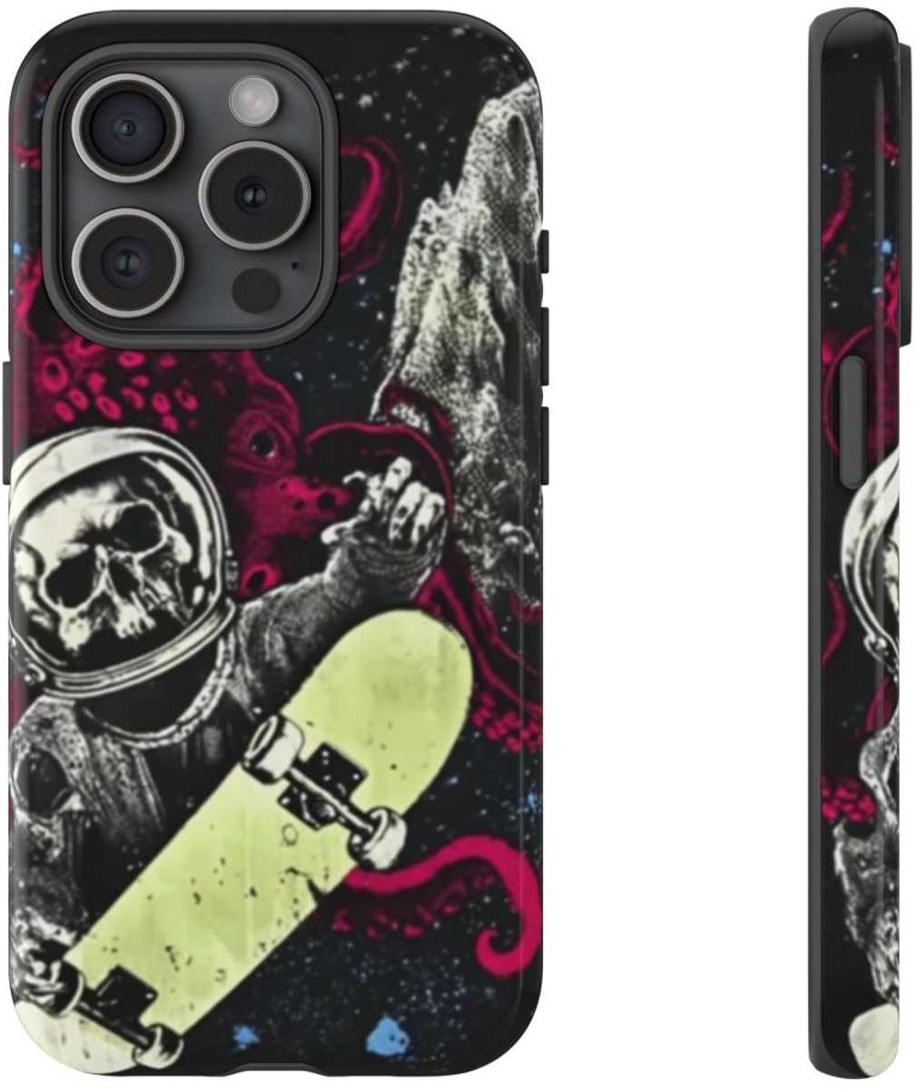Schedel-Astronaut met Skateboard en Octopus – Telefoonhoesje Geschikt voor iPhone 15 Pro