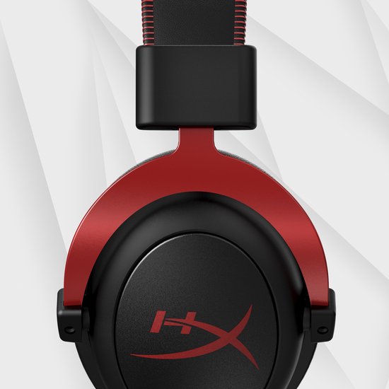 Zwarte gaming headset met rode hoofdband en oorschelpen.