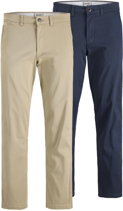 Deux pantalons chino, un beige et un bleu marine, tous deux avec fermeture boutonnée et zippée.