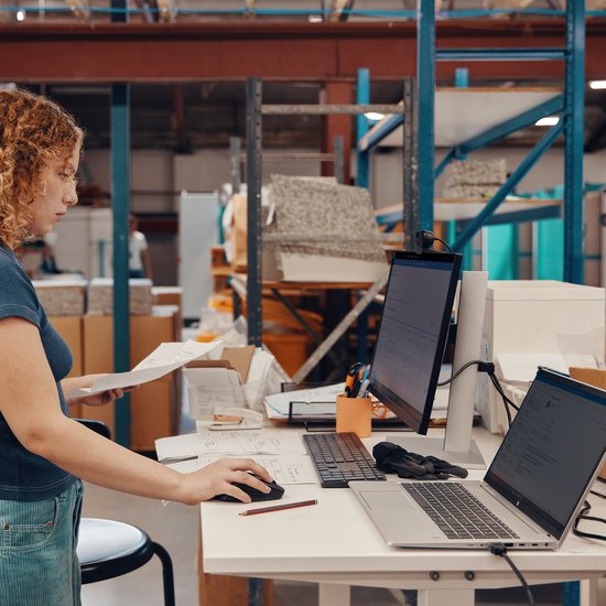 HP ProBook 450 G10 Intel® Core™ i5 i5-1334U Laptop 39,6 cm (15.6") Full HD 16 GB DDR4-SDRAM 512 GB SSD Wi-Fi 6E (802.11ax) Windows 11 Pro Zilver - HP - Hoofdafbeelding