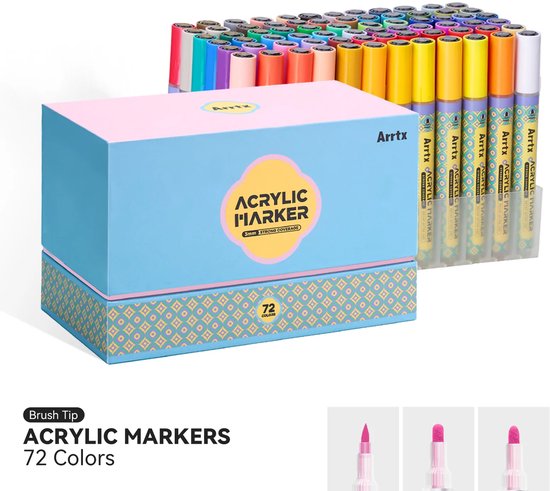 Grijze doos met Arrtx acrylmarkers, 72 kleuren set. Achter de doos staan de markers rechtop in een transparante houder.