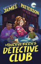 Boekcover 'Minerva Keen's Detective Club' met drie kinderen, een meisje met vergrootglas en twee jongens, voor een gebouw met maan.
