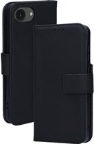 Mobiparts MagSafe Portemonnee/Boekhoesje geschikt voor Apple iPhone 16e Apple iPhone 17e - Echt Leer - Magnetische Sluiting - Ruimte voor drie pasjes - Microvezel voering - Zwart
