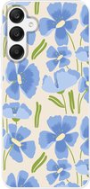 Telefoonhoesje Geschikt voor Samsung Galaxy A25 hoesje - Bloem - Blauw - Patronen - Siliconen Telefoonhoesje Telefoonhoesje