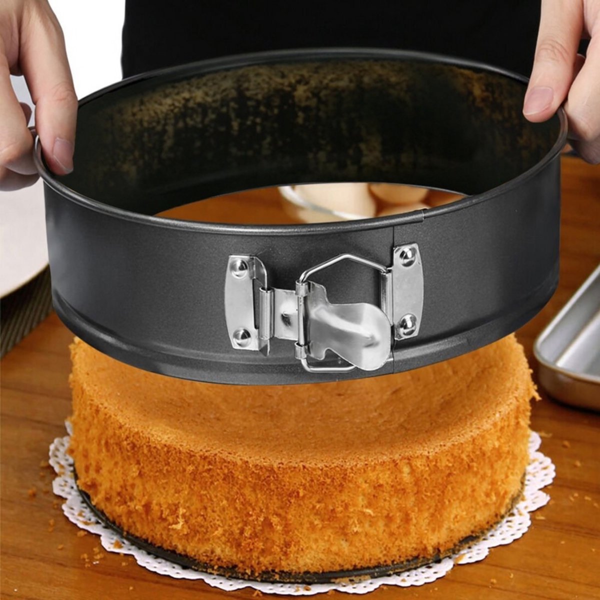 3-Delige Ronde RVS Oven Bakvorm - Springvorm Set - Bak Vorm Voor Oven - Bakblik Taartvorm - Voor Het Bakken Van Cake Taarten Quiche - Cakevorm - Quichevorm - Taartblik Ring Metalen Ovenvorm - Rond - Ovenbakvorm 23/26/28cm - Set Van 3 – foto 2