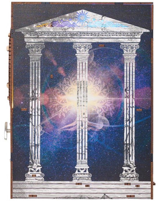 Gedetailleerde miniatuur tempel met drie zuilen en een spiraalvormig, galactisch patroon op de achtergrond.