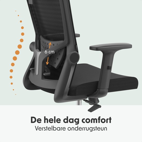 Zwarte bureaustoel met 6 cm verstelbare onderrugsteun voor comfort de hele dag.
