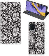 Geschikt voor Samsung Galaxy A51 Smart Cover Black Flowers