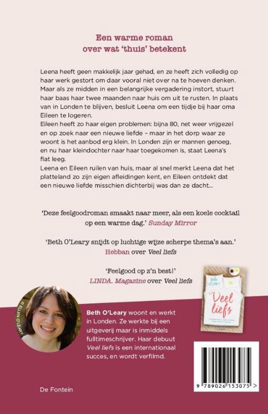 Boekomslag met op de achtergrond een foto van een vrouw, de titel 'Een warme roman over wat 'thuis' betekent' en de titel 'Veel liefs'.