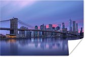 Paarse lucht boven de Brooklyn Bridge in New York poster 180x120 cm - Foto print op Poster (wanddecoratie woonkamer / slaapkamer) XXL / Groot formaat!